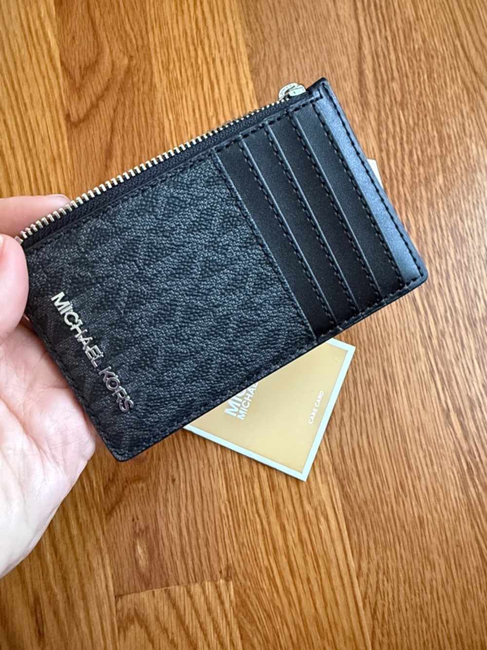 Michael Kors Black Textured Leather Zip Card Holder - Picture 4 of 4
